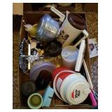 Box of Kitchen Items (LR)