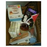 Box of Kitchen Items (LR)