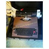 Electric Typewriter (B)