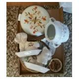 Box of Glassware (LR)