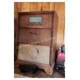 Antique Radio (BG)
