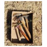 Box of Hammers (BG)
