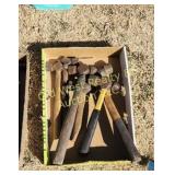 Box of Hammers (BG)