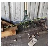 Leaf Rake (MG)