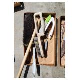 Box of Brushes (S)