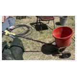 Fertilizer Spreader (S)