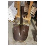 Shovel (S)