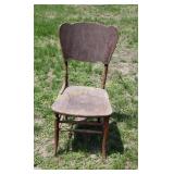 Antique Chair (M)