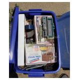 Tub FULL of Train Cars & Items (G)