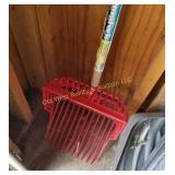 Pitchfork Basket (G)