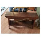 Bench (LR)