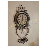 Clock (LR)