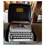 Vintage Sterling Typewriter (G)