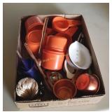Box of Measuring Cups & Miscellaneous (K)