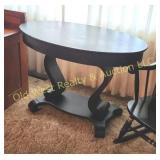 Table (LR)