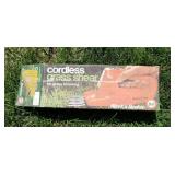 Grass Shear & Car Vac (G)