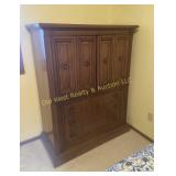 Armoire - 43' x 55'