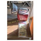 Flashlight & Mouse Trap