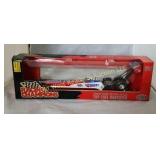 Top Fuel Carquest Dragster - 1:24 Scale