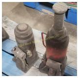 (2) Hydraulic Jacks