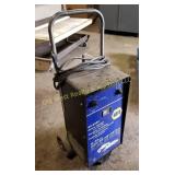 NAPA Battery Charger