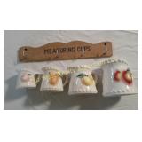 Ceramic Measuring Cups & Hanger