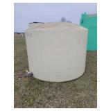 1300 Gallon Poly Tank