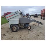 New Idea 484 Round Baler