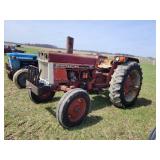 International 684 Tractor