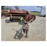 New Holland Hayliner 68 Baler