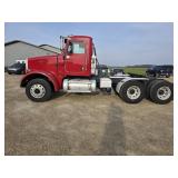 2009 Peterbilt 365 Semi Tractor