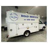 2004 Chevrolet 3500 Van Chassis w/ Utility Box