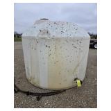 1400 Gallon Poly Tank