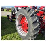Farmall 560 w/Koyker Loader, Gas