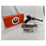 Ruger, Model Mark II, Cal 22LR, 3 Mags, Box, Grip