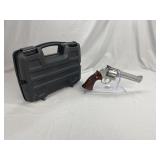 Smith & Wesson, Model 686, Cal 357 Mag, Case