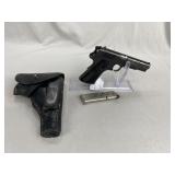 Polish Radom, Model VIS 35, Cal 9mm, 2 Mags,