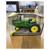 John Deere 4010
