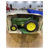 John Deere Model R