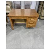 Wooden Knee Hole Desk