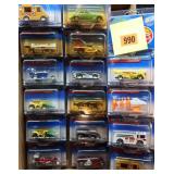 16 Hot Wheels Virtual Collection Series: Ice