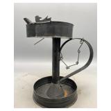 Primitive Tin ï¿½Betty Lampï¿½