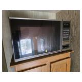 Quasar Microwave