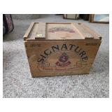 Wooden Stroh Box w/ 45 Records