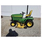 John Deere 445 Lawn Tractor