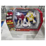 M&M