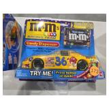 M&M