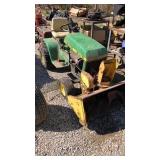 John Deere 212 Riding lawnmower with snow blower