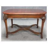 Dining Table w/ 2 Leaves