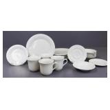 "Totally Today" Dish Set